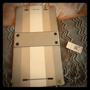 Michael Kors Selma 3 in 1 Bag Swap Cover